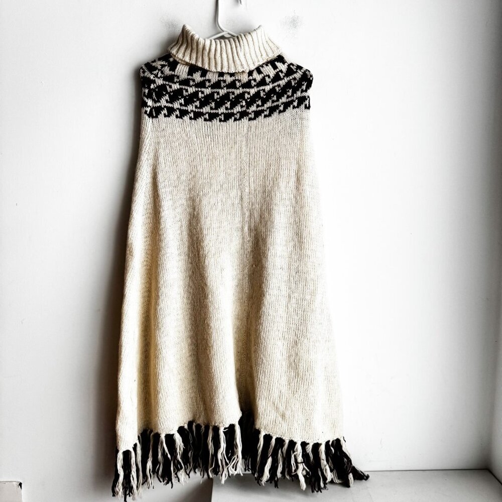 Ark Imports Ivory New Zealand Wool Sweater Poncho S